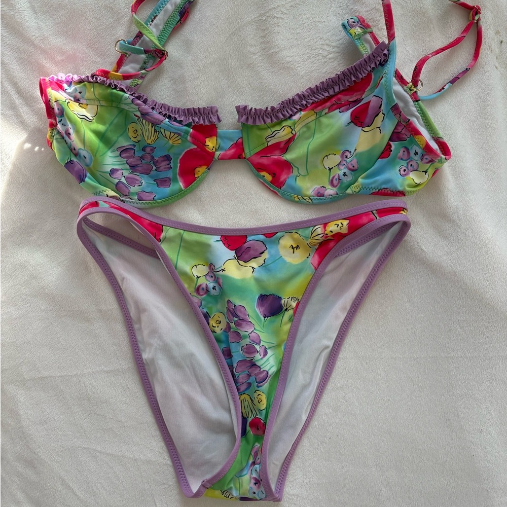 Heavy Manners Bikini Set “Tuuli’s Favorite”